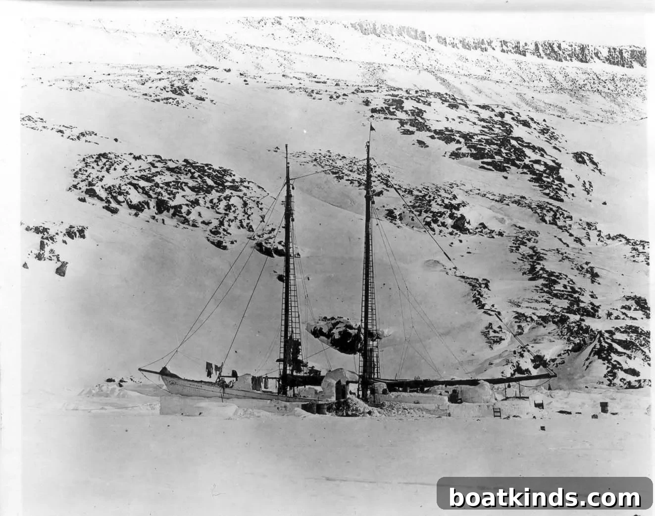 Historic schooner Bowdoin at sea