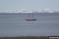 Sailing the Arctic: Polar Voyages, Wildlife and Routes