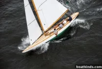 Flotsam and Jetsam: High-Speed Sea Chase