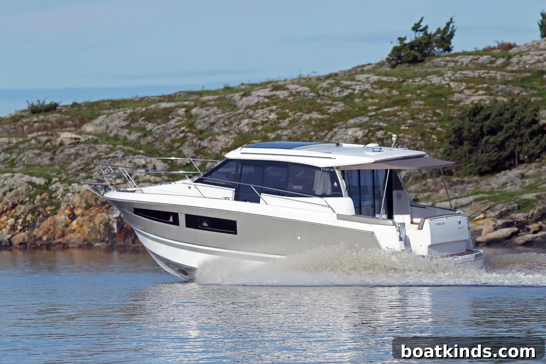 Jeanneau NC 9