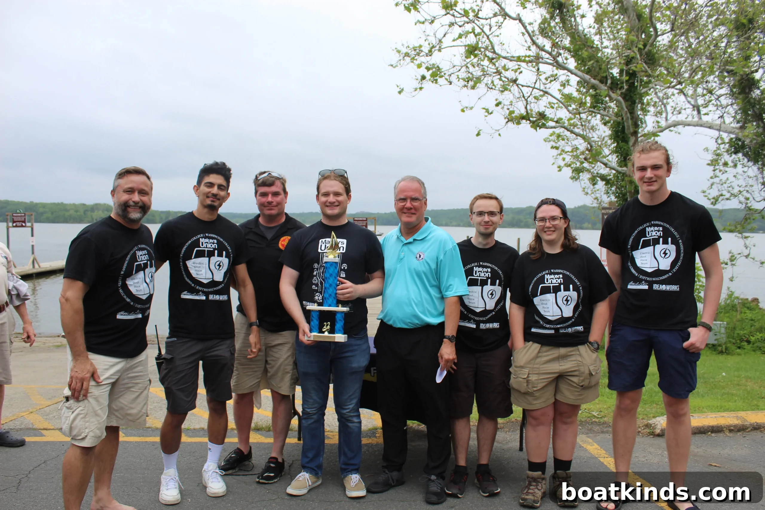 Washington College Idea Works team with their electric boat