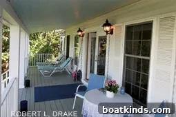 Hodgdon Island Cape Home with Country Ambience in Maine 4 img 19679 3