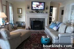 Hodgdon Island Cape Home with Country Ambience in Maine 5 img 19679 4