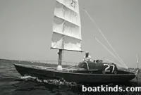 Solo Sailing: Never Lonely on the Open Sea