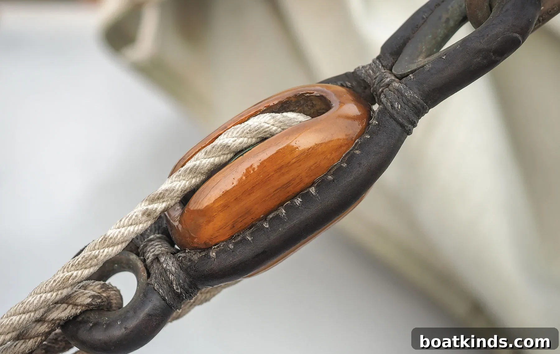 Vito Dumas cutter underway with classic rigging