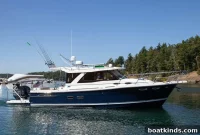 Cutwater C-32 Coupe Review: Specs, Features and Price