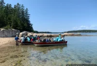 Explore Maine’s Coastal Gem: Lobster, Lighthouses and Beaches