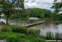 Meredith Creek Waterfront Retreat: Serene Lakeside Escape