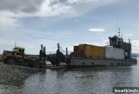 Alaskan Man’s 14-Hour Weekly Boat Run Keeps Remote Town Supplied