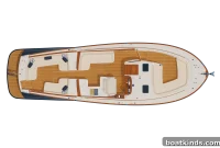 Hinckley Debuts Picnic Boat Featuring Forward Seating