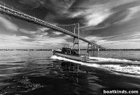 Onne van der Wal: Capturing Light, Form and Water